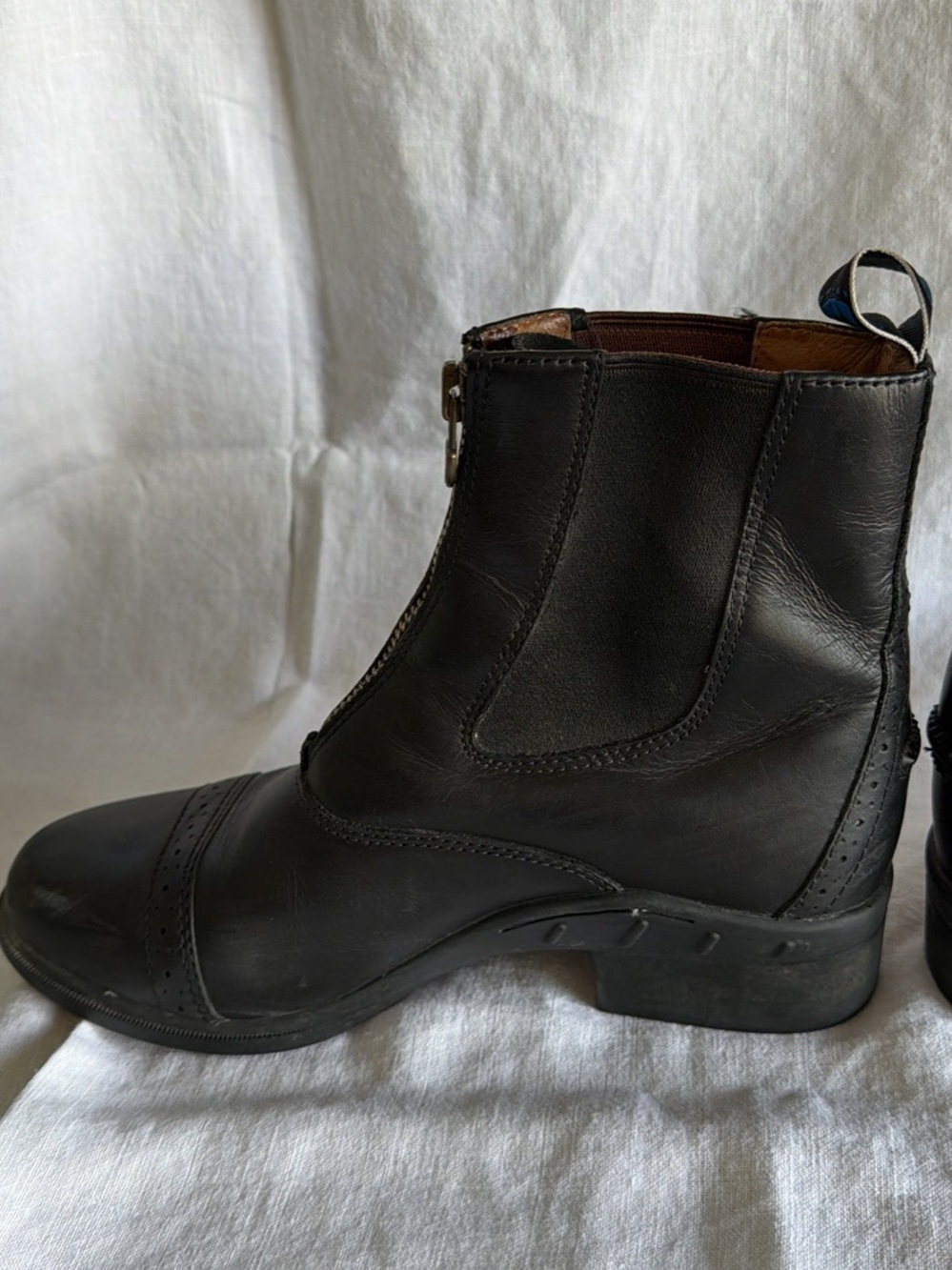 Ariat Black Leather Front-Zip paddock boots with metal zipper - Picture 3 of 8